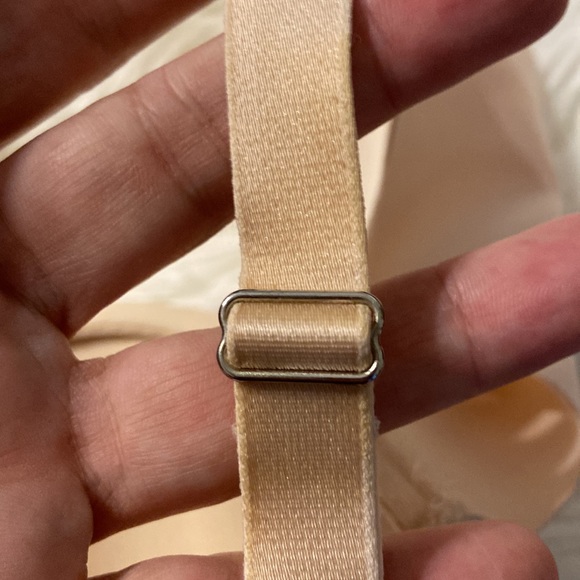 Soma Women's Bra size 42C cream  color excellent condition - Picture 4 of 12